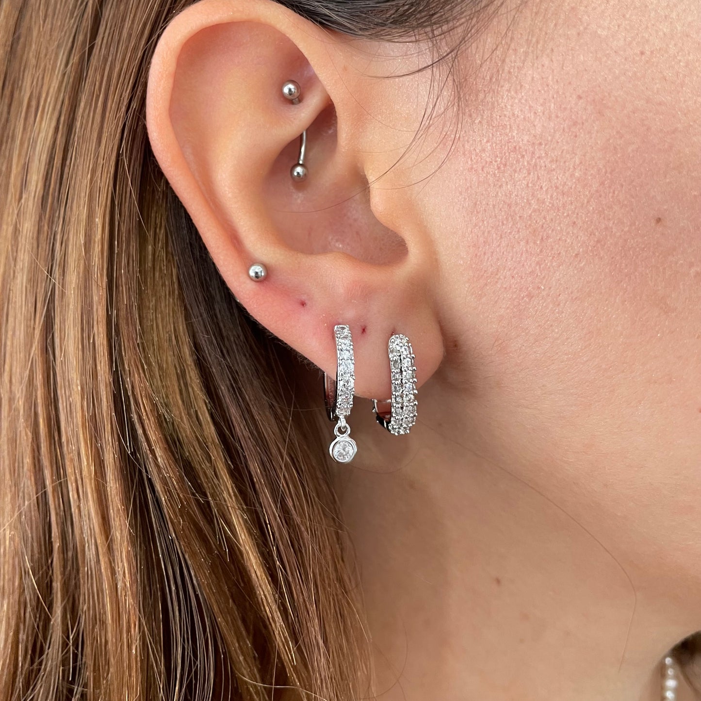 Zircon Sparkle Hoops Plata