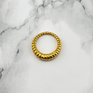 Anillo de croissant pequeño